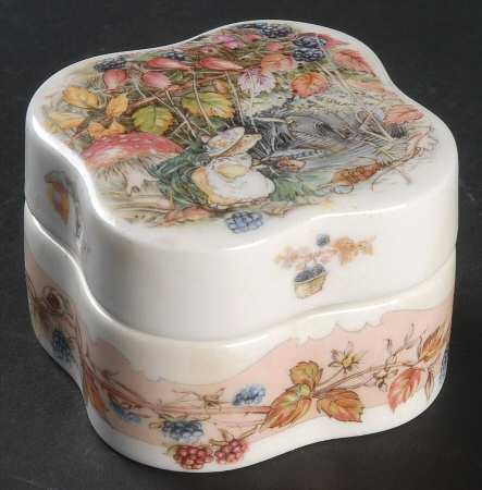 Brambly Hedge Square Box & Lid