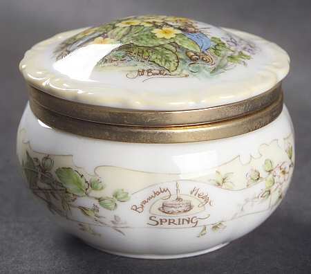 Brambly Hedge Round Hinged Box