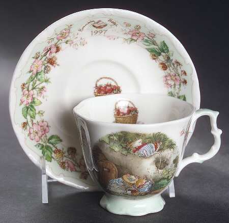Brambly Hedge Footed Cup & Saucer Set