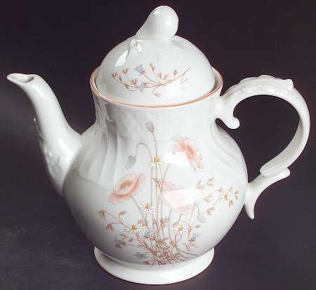 Brienne Teapot & Lid