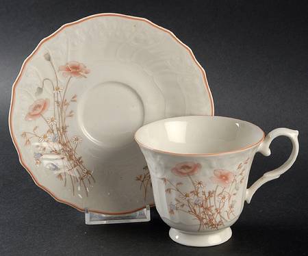 Brienne Footed Cup & Saucer Set
