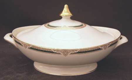 Bristol Oval Covered Vegetable
