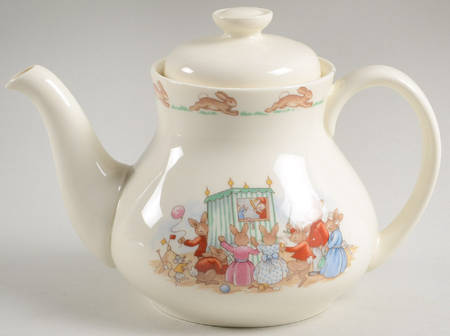 Bunnykins (Albion Shape) Mini Teapot & Lid