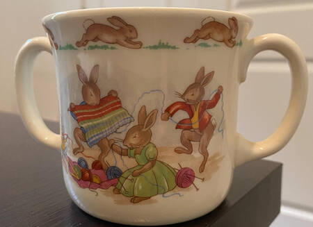 Bunnykins (Albion Shape) 2 Handled Hug a Mug Mug