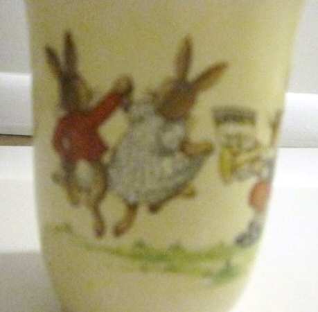 Bunnykins (Albion Shape) 1 Handle Don Beaker