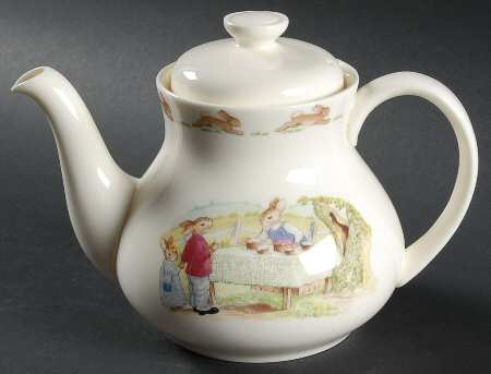 Bunnykins (Albion Shape) Mini Teapot & Lid