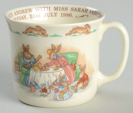 Bunnykins (Albion Shape) 1 Handled Marriage Commemorative Hug a Mug