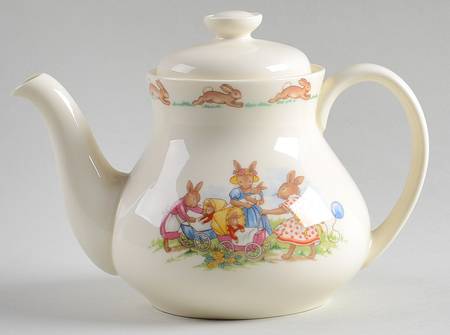 Bunnykins (Albion Shape) Mini Teapot & Lid