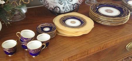C9908 Footed Cup & Saucer Set