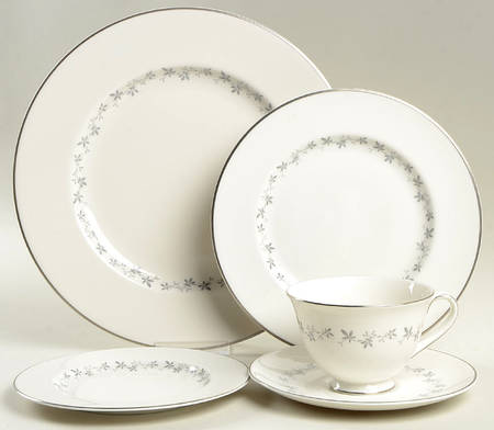 Cadence 5 Piece Place Setting