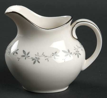 Cadence Mini Creamer