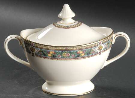 Camberley Sugar Bowl & Lid