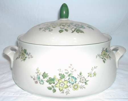 Campagna Green Round Covered Vegetable