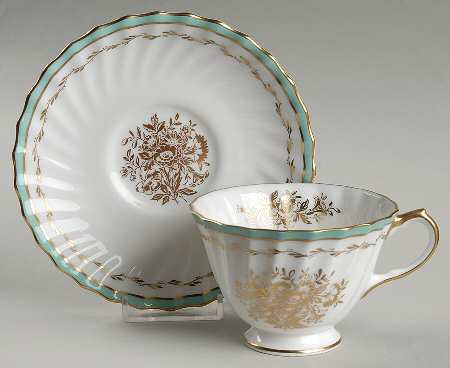 Camrose Footed Cup & Saucer Set