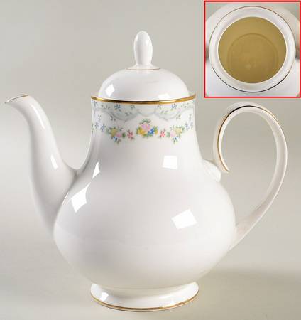 Candice Coffee Pot & Lid