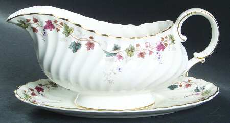 Canterbury Gravy Boat & Underplate