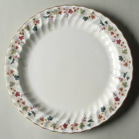 Canterbury 13" Chop Plate (Round Platter)