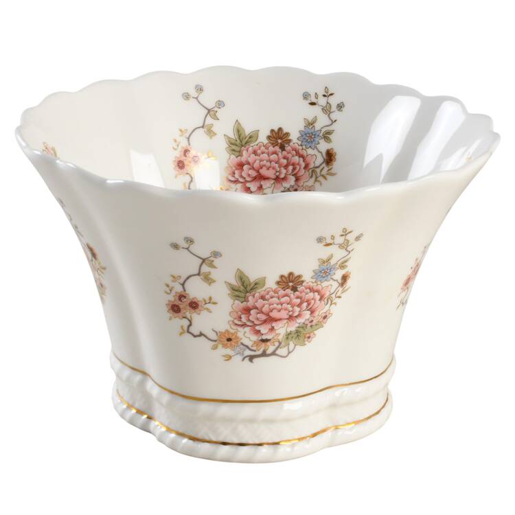 Canton Petal Centerpiece