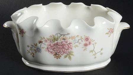 Canton Small Centerpiece