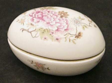 Canton Small Egg Box & Lid