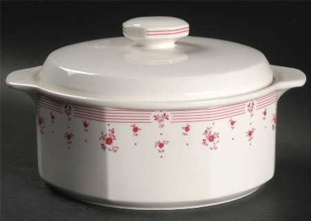 Calico Red 2 Qt Round Covered Casserole