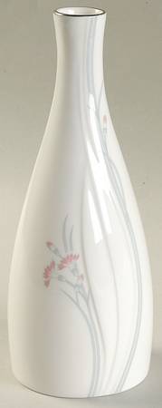 Carnation 7" Vase