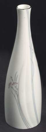 Carnation 8" Vase