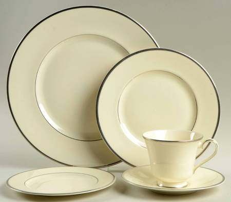 Carolyn 5 Piece Place Setting