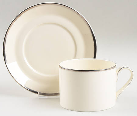 Carolyn Flat Cup & Saucer Set