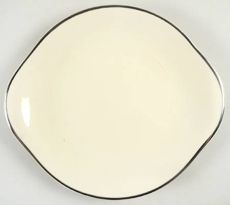 Carolyn Cake Plate