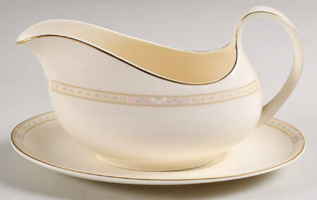 Cassandra Gravy Boat & Underplate