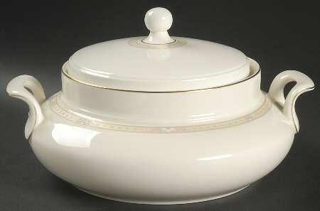 Cassandra Round Covered Vegetable
