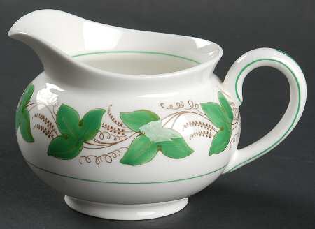 Castleford Green (Green Ivy) Creamer