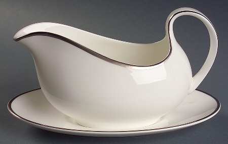 Catherine Gravy Boat & Underplate