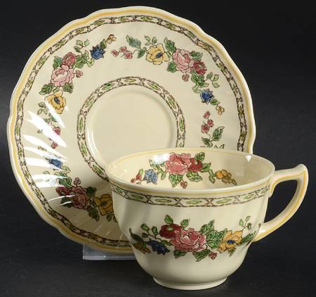 The Cavendish Oversized Cup & Saucer Set