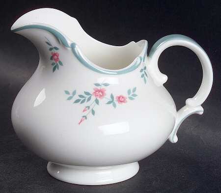 Chatelaine Creamer