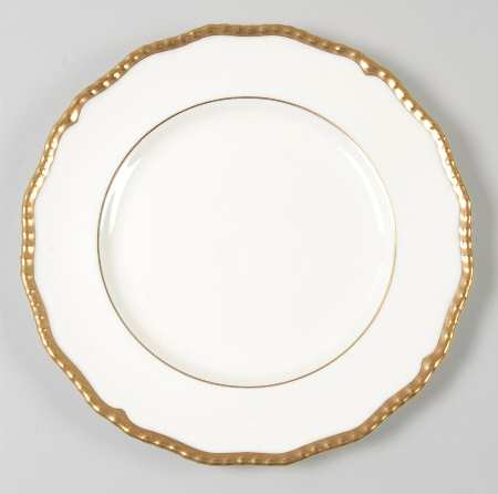Chantilly (Ivory Background) Luncheon Plate