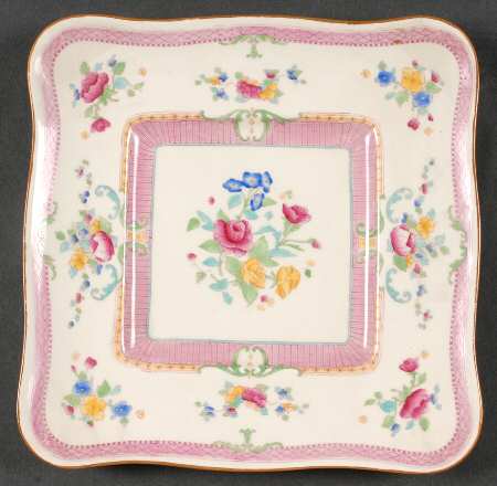 The Charlotte Square Cake Plate