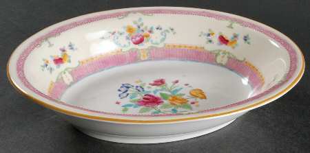 The Charlotte 9" Oval Vegetable Bowl