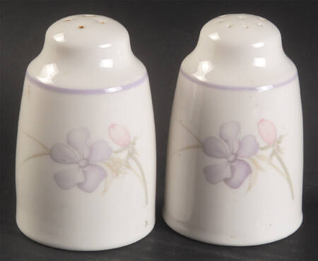 Chelsea Salt & Pepper Set