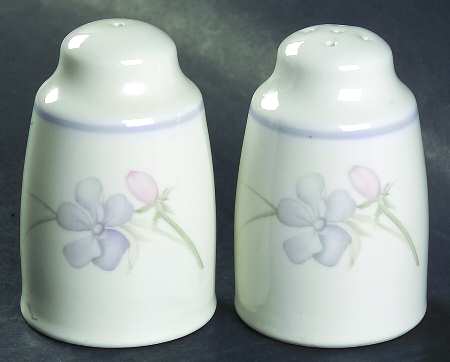 Chelsea Salt & Pepper Set