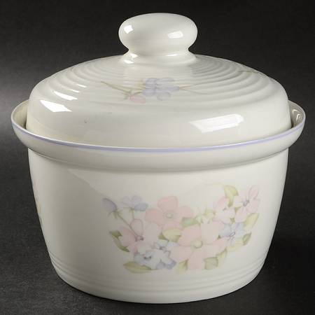 Chelsea 1.5 Qt Round Covered Casserole