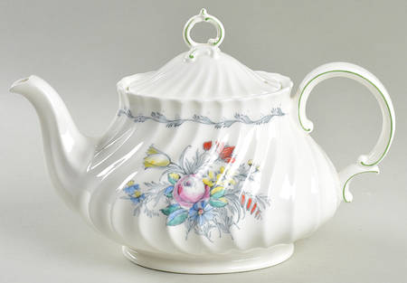 Chelsea Rose Teapot & Lid