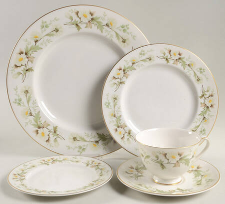Clairmont 40 Piece Estate Set