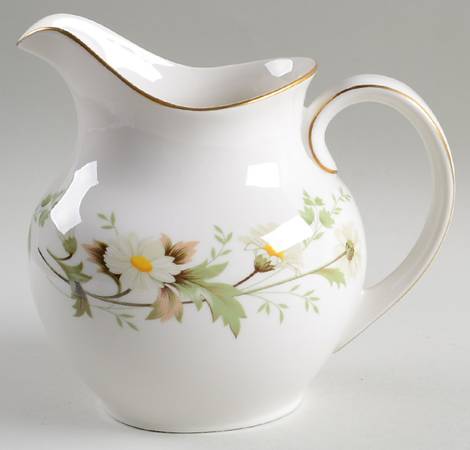 Clairmont 24 Oz Pitcher