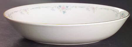 Classique 9" Oval Vegetable Bowl