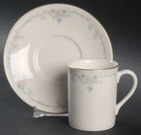 Classique Flat Demitasse Cup & Saucer Set