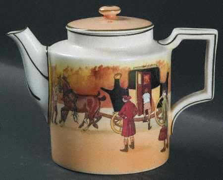Coaching Days (Smooth, Bone) Small Teapot & Lid