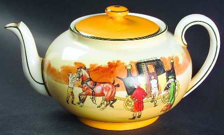 Coaching Days (Smooth, Bone) Teapot & Lid