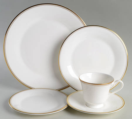 Concord Gold 5 Piece Place Setting